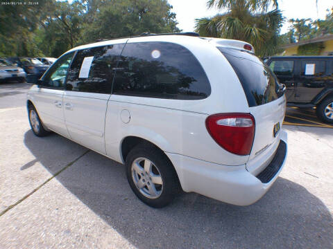 2005 Dodge Grand Caravan SXT