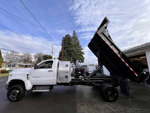 2022 Chevrolet Silverado 5500HD