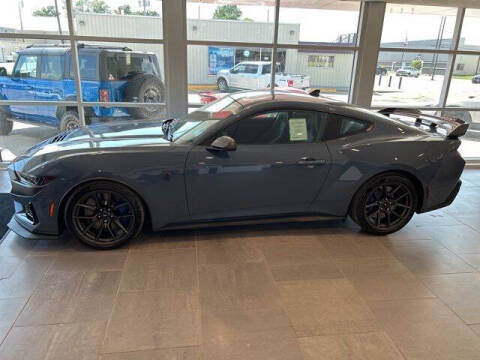 2025 Ford Mustang Dark Horse