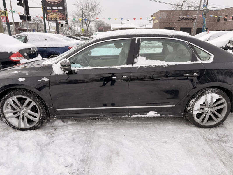 2017 Volkswagen Passat 1.8T R-Line