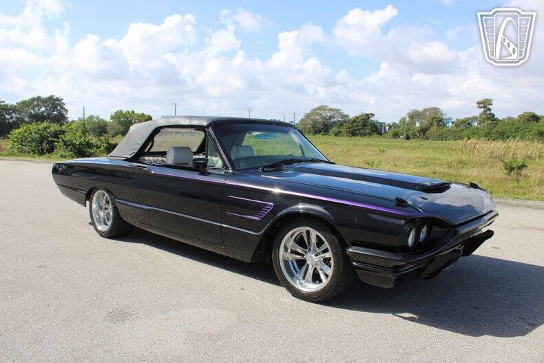1964 Ford Thunderbird