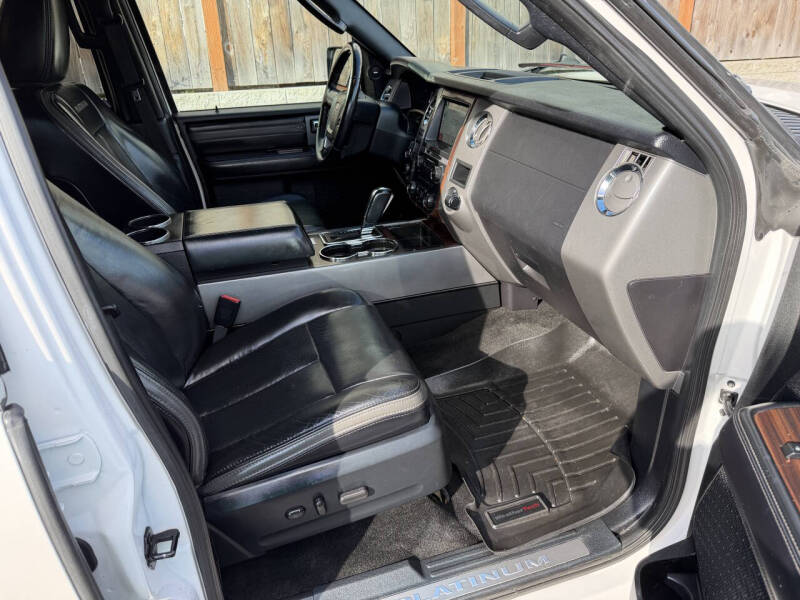 2017 Ford Expedition EL Platinum