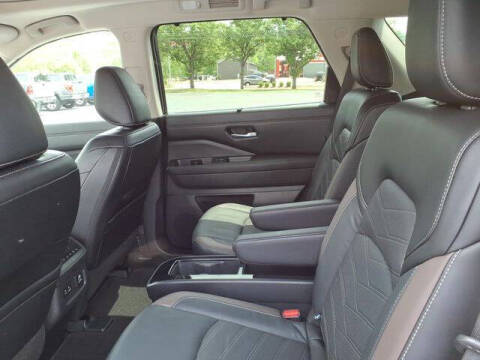 2023 Nissan Pathfinder Platinum