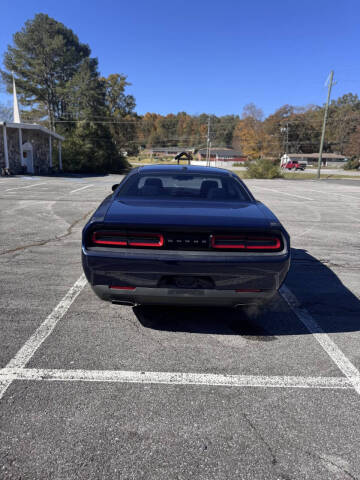 2015 Dodge Challenger SXT