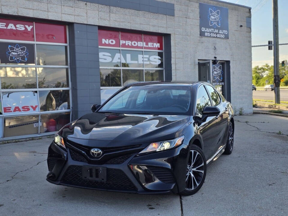 2020 Toyota Camry for sale at Quantum Auto Co in Plainfield, IL