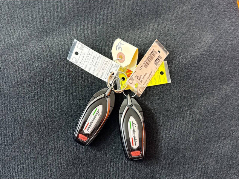 2024 Lamborghini Revuelto