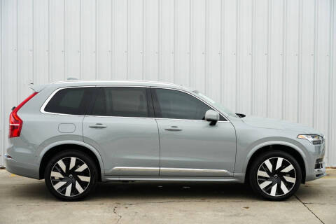 2024 Volvo XC90 Recharge T8 Ultimate Bright Theme 7P