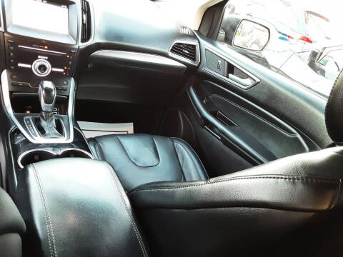 2017 Ford Edge Titanium