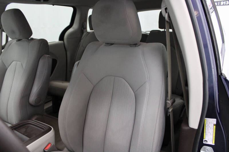 2020 Chrysler Pacifica Touring