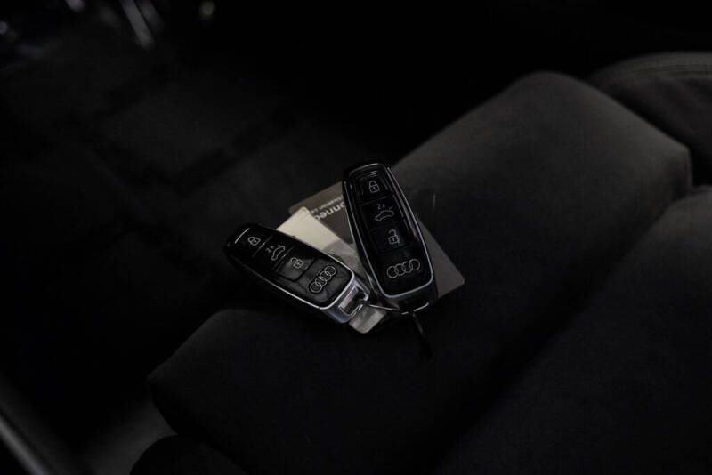 2024 Audi e-tron GT quattro Prestige