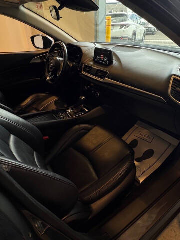 2017 Mazda MAZDA3 Touring
