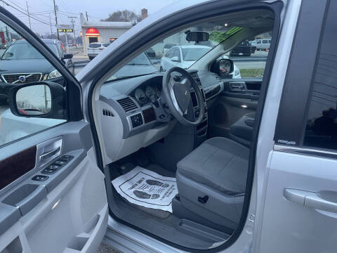 2010 Chrysler Town and Country Touring
