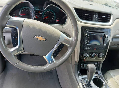 2017 Chevrolet Traverse LT