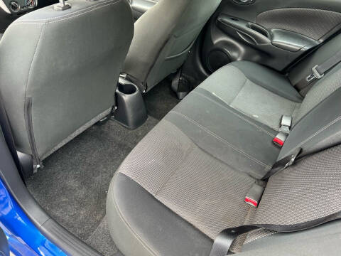 2017 Nissan Versa 1.6 SV