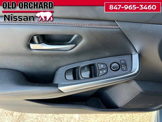 2025 Nissan Sentra SR