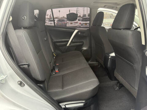 2018 Toyota RAV4 Hybrid XLE