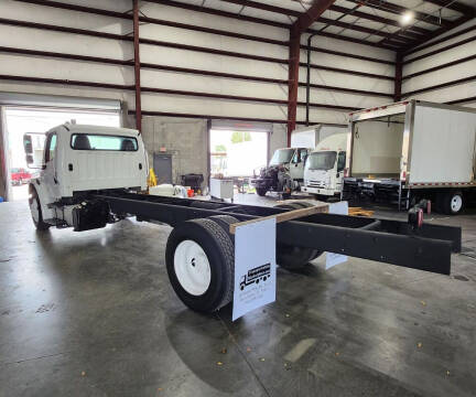 2017 Freightliner M2 106