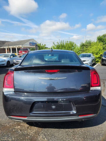 2017 Chrysler 300 S