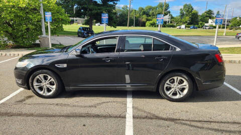 2014 Ford Taurus SEL