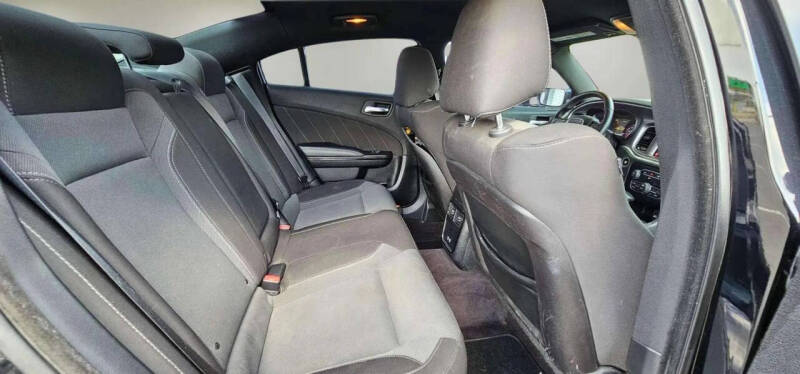 2017 Dodge Charger SXT