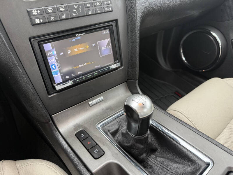 2012 Ford Mustang V6 Premium