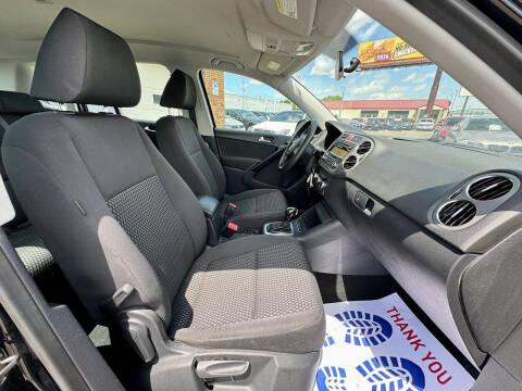 2011 Volkswagen Tiguan SE 4Motion