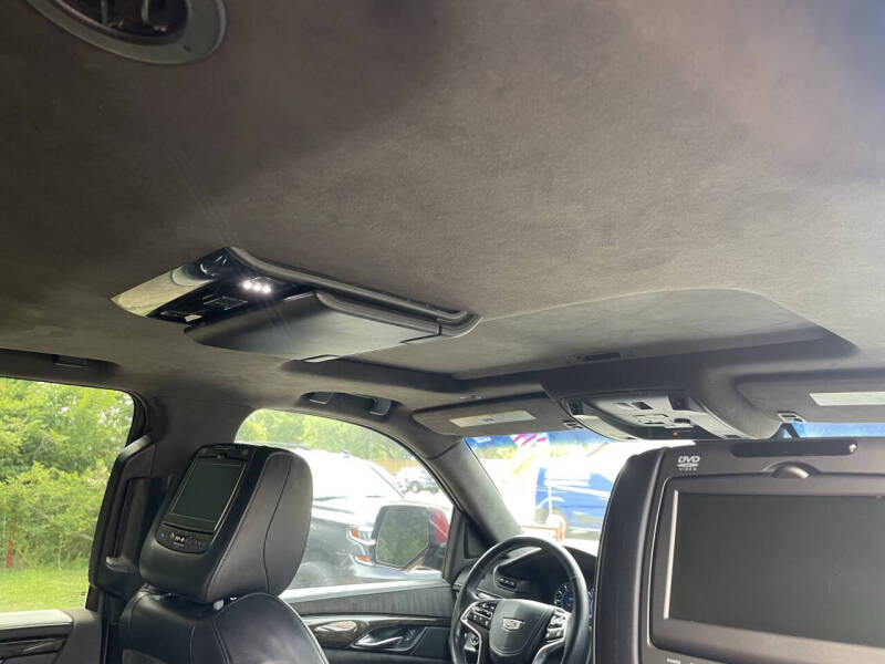 2016 Cadillac Escalade Platinum