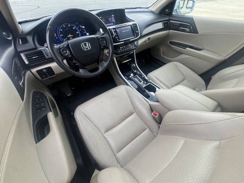 2017 Honda Accord Hybrid EX-L