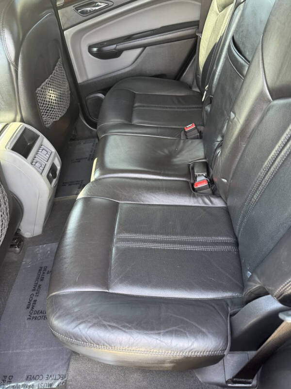 2010 Cadillac SRX Luxury Collection