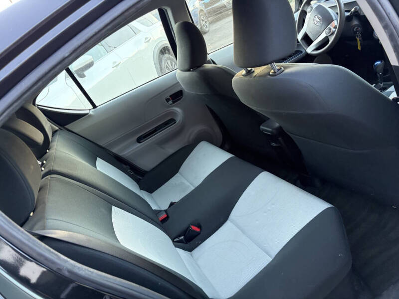 2012 Toyota Prius c Four