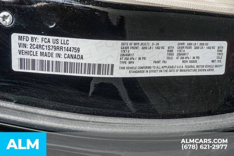 2024 Chrysler Pacifica Plug-In Hybrid Select