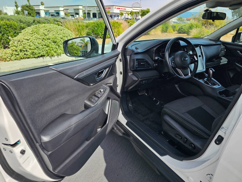 2022 Subaru Outback Premium