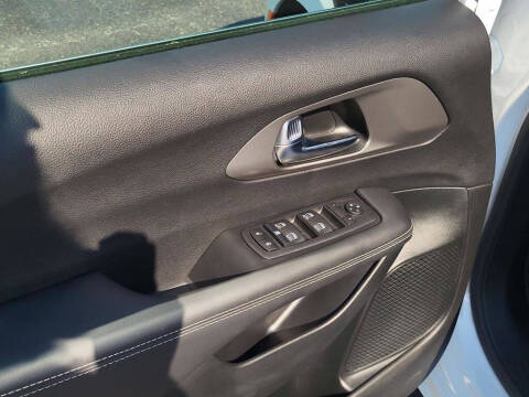 2026 Chrysler Voyager LX