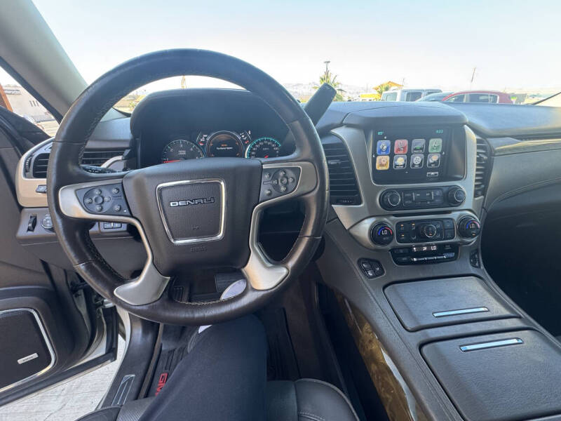 2017 GMC Yukon Denali