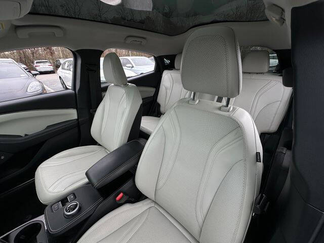 2022 Ford Mustang Mach-E Premium