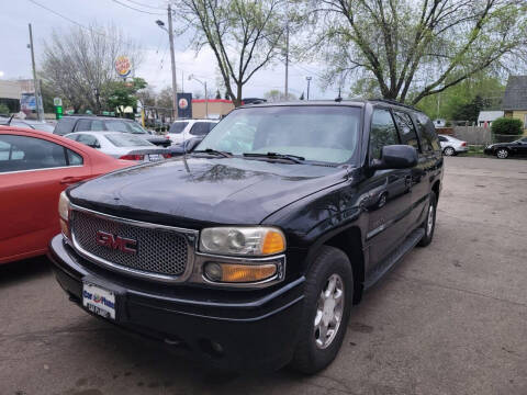 2003 GMC Yukon XL for sale at Car Planet Inc. in Milwaukee WI