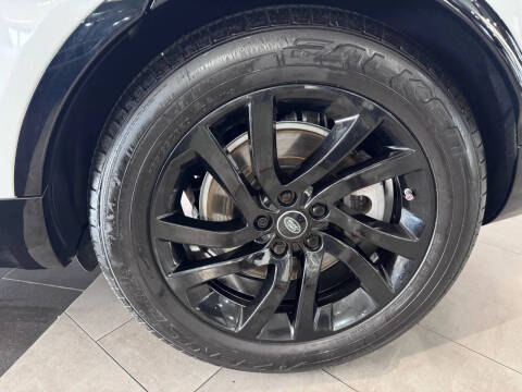 2020 Land Rover Discovery Landmark Edition