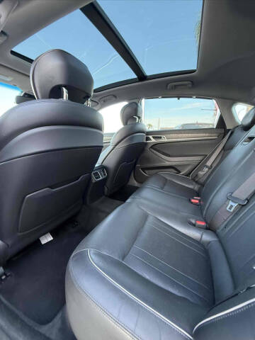 2016 Hyundai Genesis