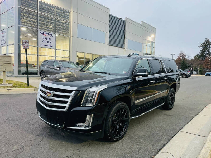 2020 Cadillac Escalade ESV Luxury photo 2