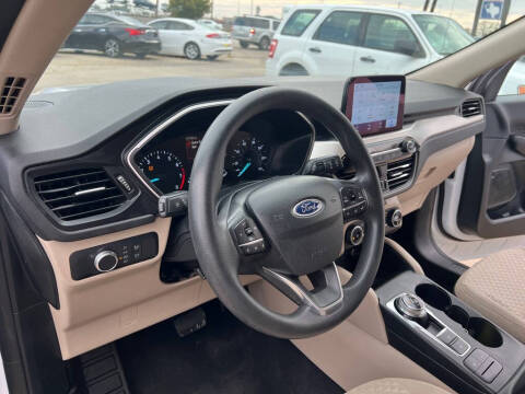 2020 Ford Escape SE