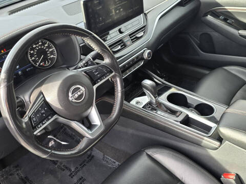 2023 Nissan Altima 2.5 SR