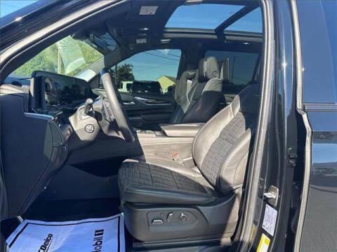 2024 Cadillac Escalade-V