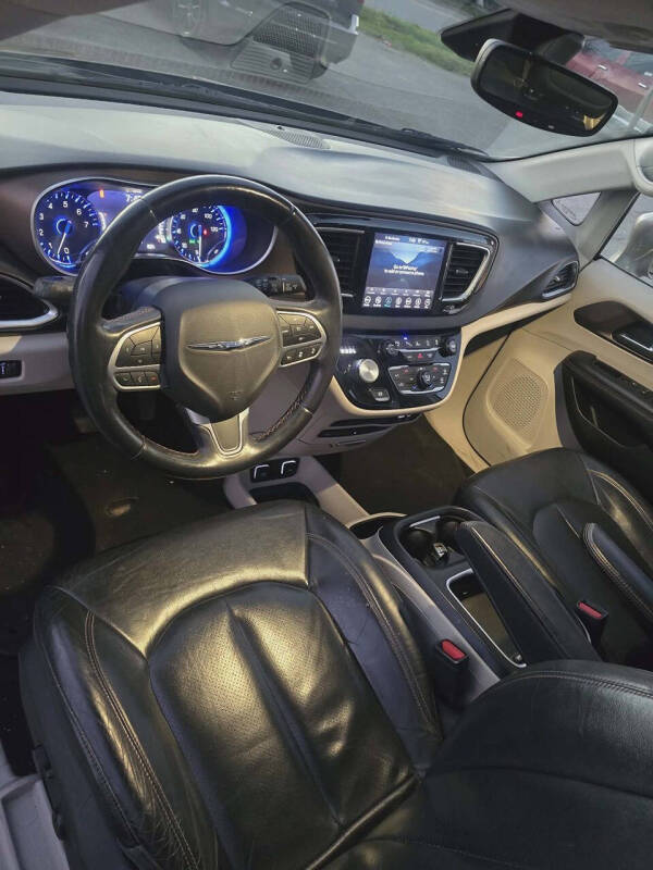 2018 Chrysler Pacifica Touring L Plus