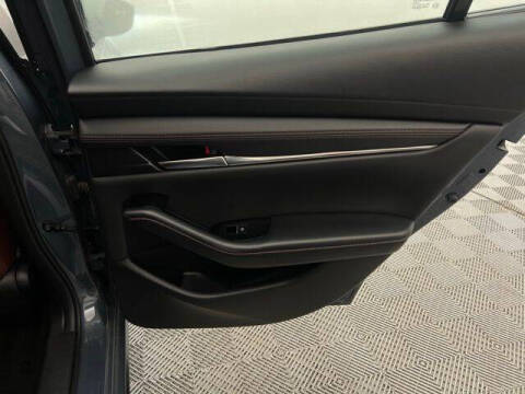 2024 Mazda Mazda3 Sedan 2.5 S Carbon Edition