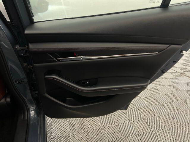 2024 Mazda Mazda3 Sedan 2.5 S Carbon Edition