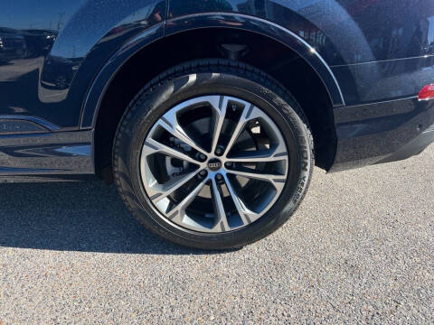 2025 Audi Q7 quattro Premium 45 TFSI