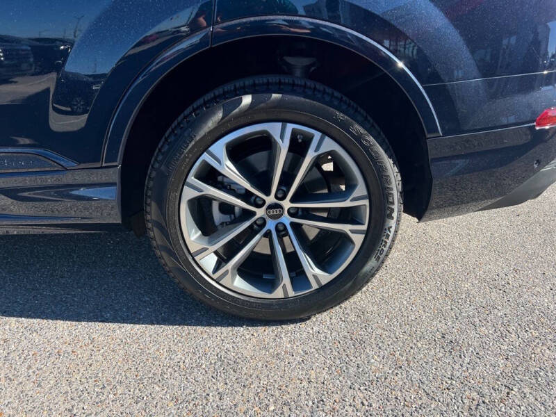 2025 Audi Q7 quattro Premium 45 TFSI