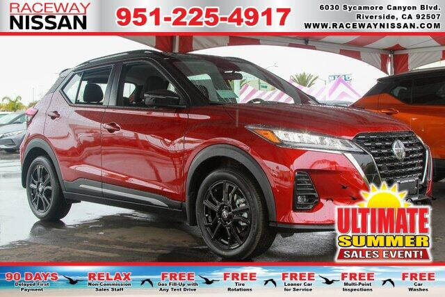 2021 Nissan Kicks SR