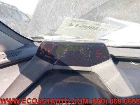 2025 Toyota Prius XLE