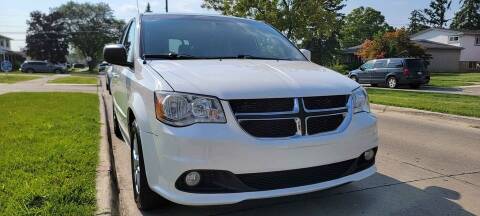 2011 Dodge Grand Caravan for sale at QUEST AUTO GROUP LLC in Redford MI